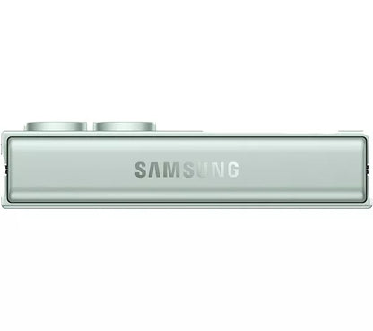 Samsung Galaxy Z Flip 6 – 256GB (Unlocked)
