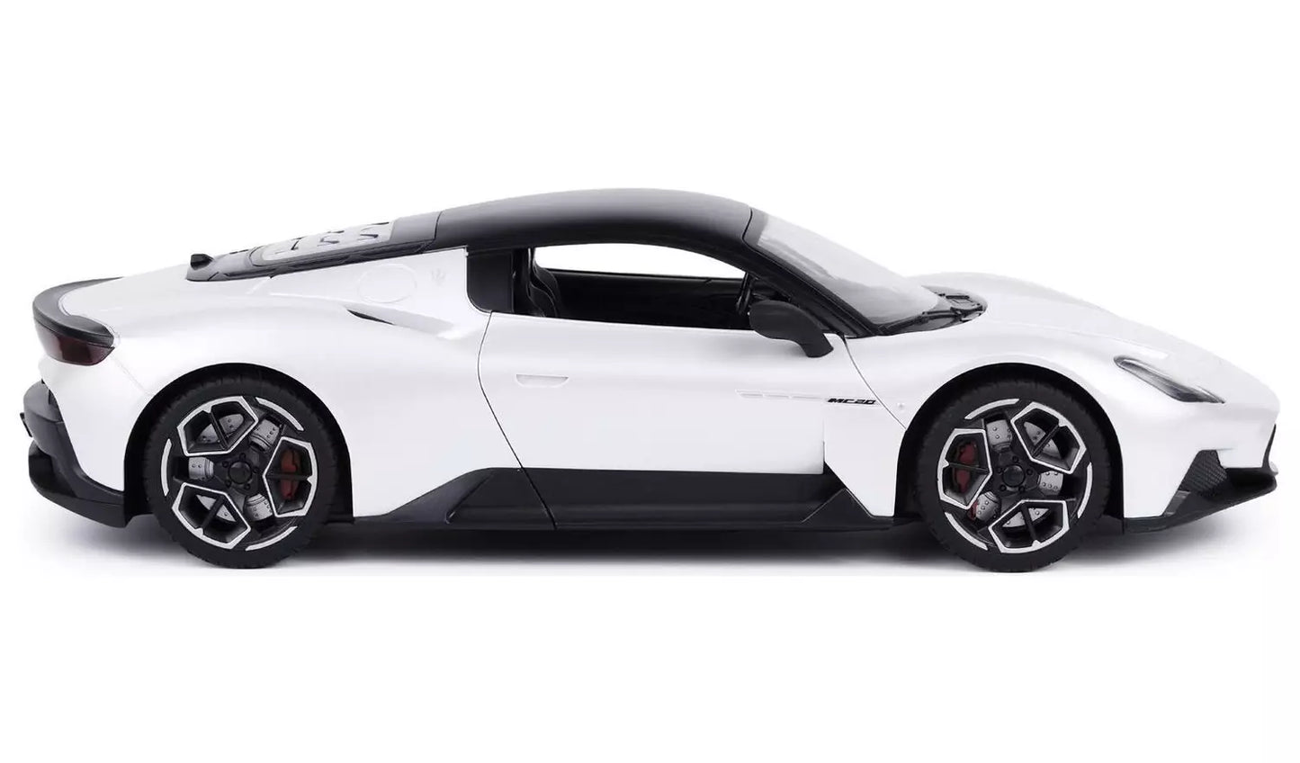 CMJ 1:12 Maserati White Remote Controlled Car