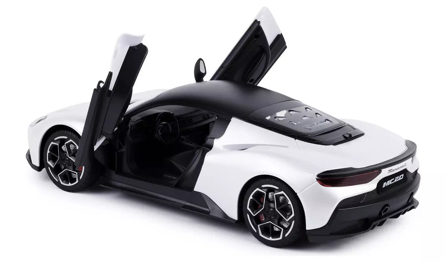 CMJ 1:12 Maserati White Remote Controlled Car